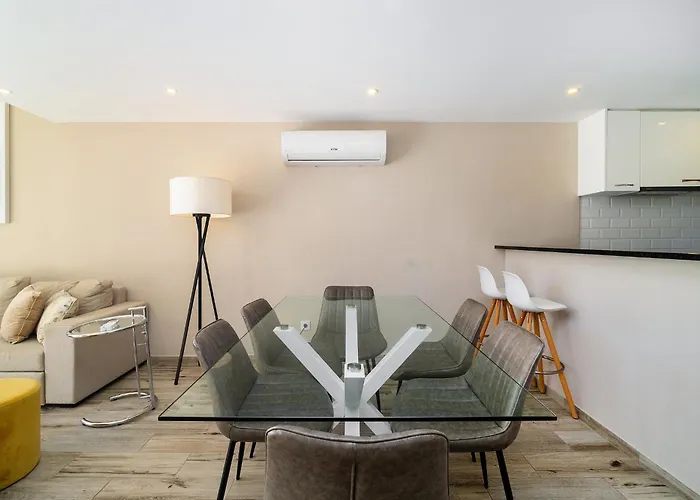 Villa Ponta Grande - Luzia *