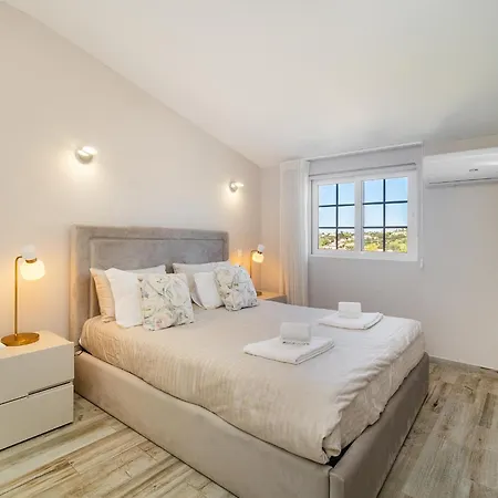 Ponta Grande - Luzia Vila *